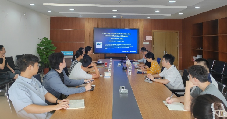 Professor Zhang Zhanying from the Queensland University of Technology in Australia visits GIEC